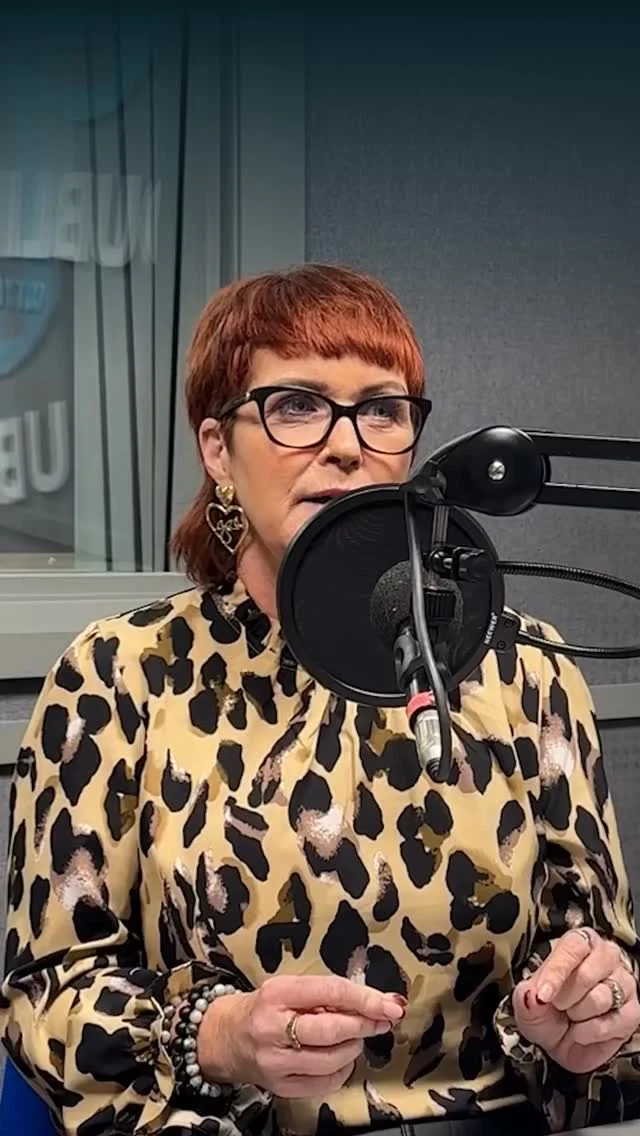 This week on #LadiesWhoLaunch Sarah is joined by the founder of ‘We Can and We Will’ Amanda Delaney. She is a #business mentor, a #speaker, an event host who helps small service based business owners find their voice, build their #confidence and then their #passion into profit. 

Tune in this Saturday from 11am 

#wecanandwewill