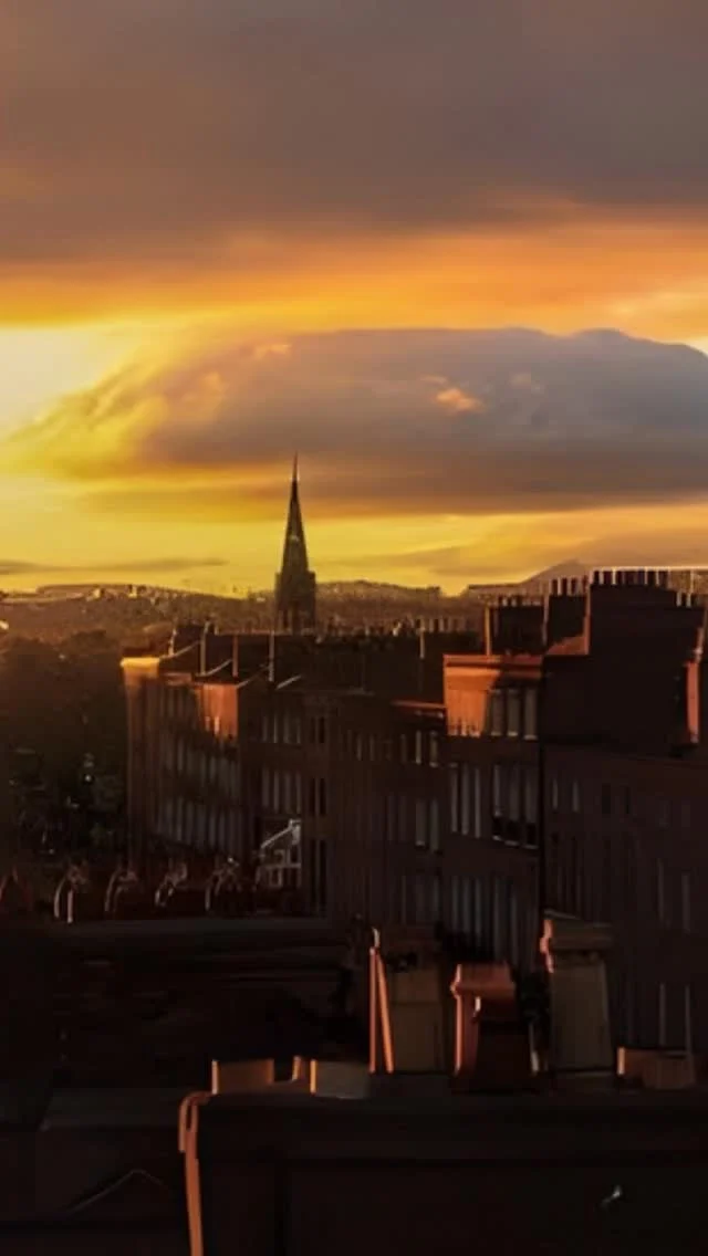 Tune in to Good Morning Dublin tomorrow from 10am!
☀️
We’re chatting about The Convention Before Christmas, a huge new festive event at Swords National Show Centre, with markets, family fun, pop culture fandom, guests from Wednesday and Star Wars, plus fundraising for @LauraLynnHospice Founder Matt Hodge joins @stephendalyshow to tell us what to expect! @theconbeforechristmas🎄

And of course, @Kian_Lacchia1 has your Friday Sports Preview to get you @sportzone103.2 ready: Premier League, rugby Challenge and Champion cups, Leinster GAA finals, the last week of F1 & more! ⚽🏉

#theconbeforechristmas #christmasevents #sportspreview #sportsshow #goodmorningdublin